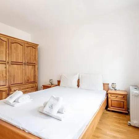 公寓 Spacious 2br In The Center *