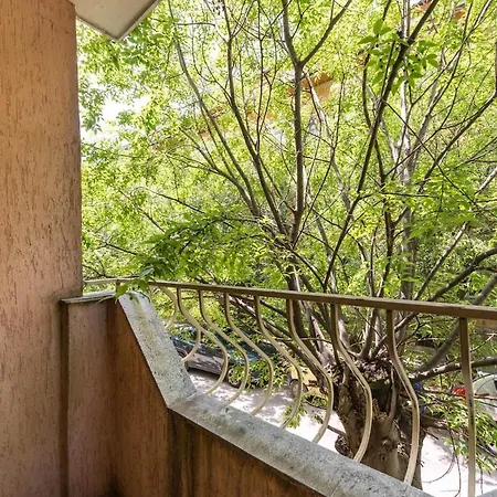 Spacious 2br In The Center * Varna
