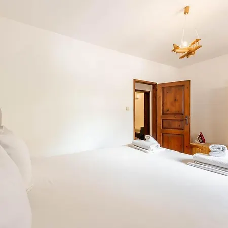 Spacious 2br In The Center 公寓 *